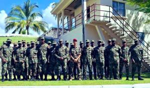 Regresa a Haití una unidad del ejército haitiano entrenada por Francia para combatir las bandas
