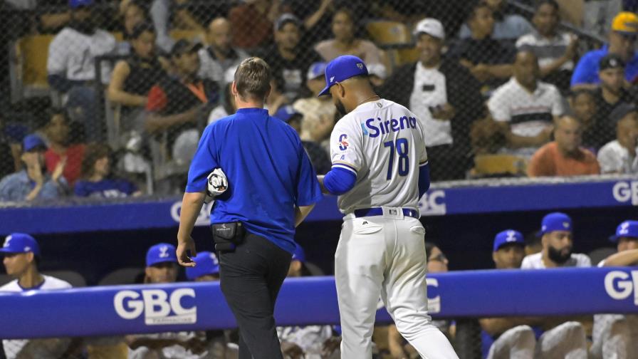 César Valdez salió del partido con molestias en la ingle, informa el Licey