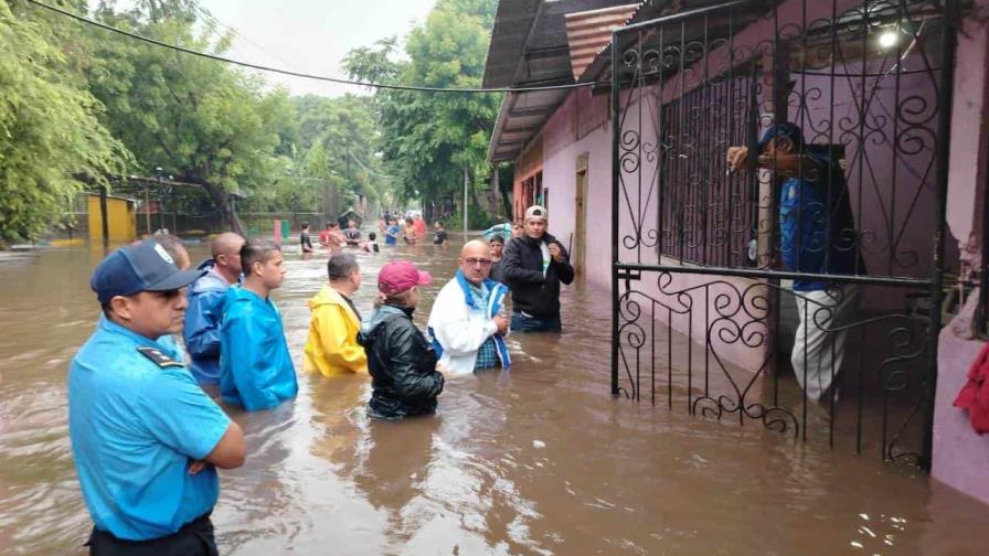 Dos muertos, 5,000 afectados y 1,800 casas anegadas dejó la tormenta Sara en Nicaragua