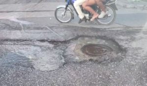 Residentes de Higüey exigen solución urgente al desbordamiento de cloacas en La Florida 