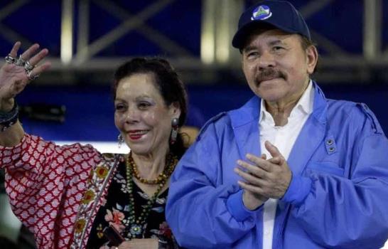 Ortega propone reforma que amplía su poder en Nicaragua con su esposa como copresidenta