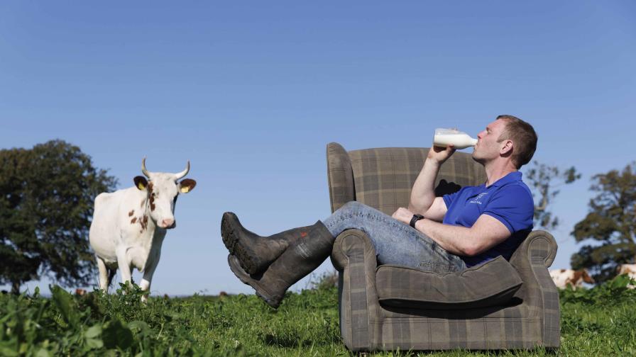 ¿344 libras por un café? Granja escocesa vende la taza más cara del Reino Unido