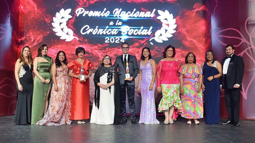 Asociación Dominicana de Cronistas Sociales celebra entrega de premios