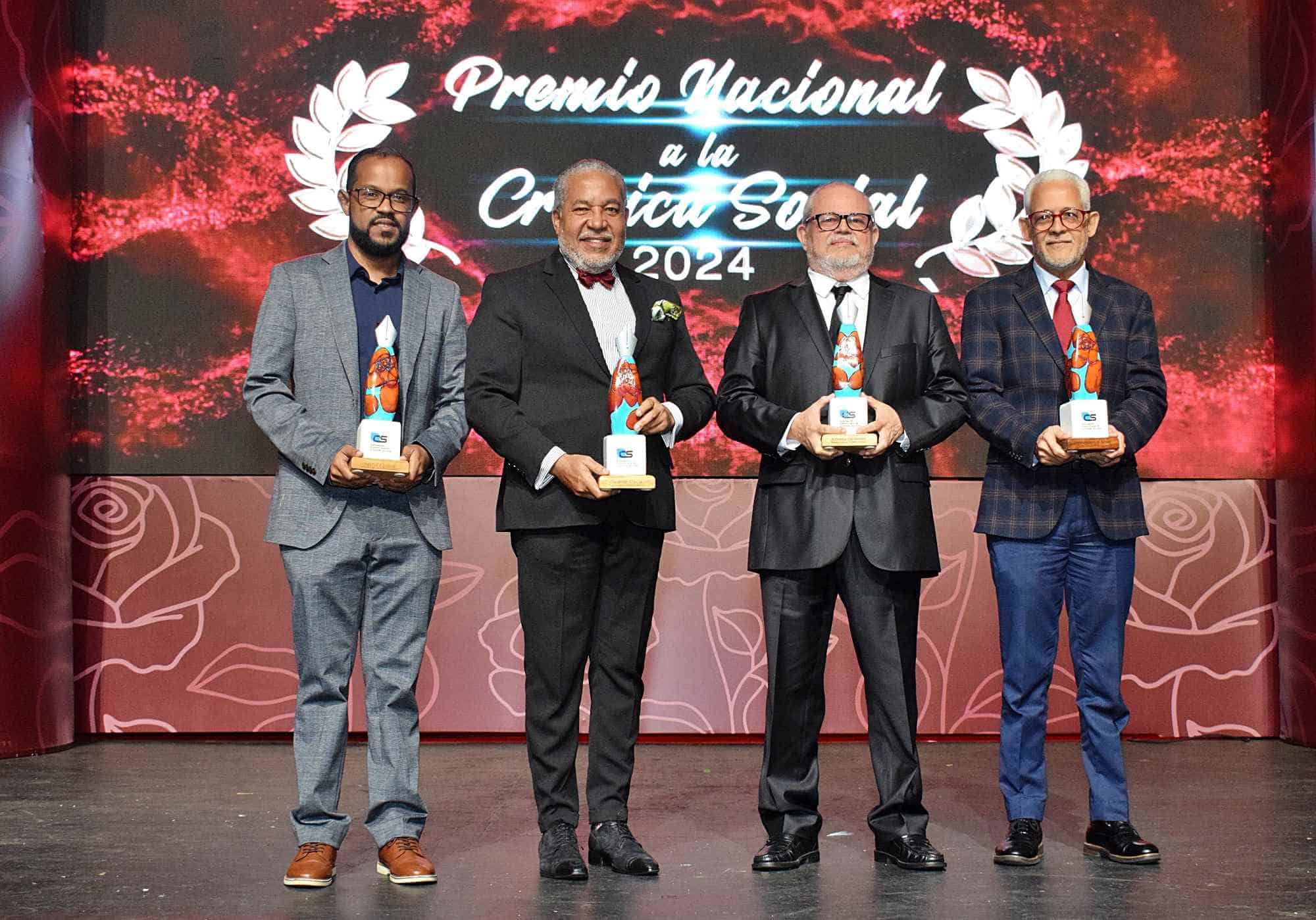 Pioneros en la cronica social. Héctor Romero, Geomar Garcia, Alfonso Quiñoñes y Jose Antonio Aybar.