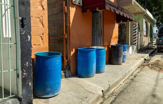 En Barrio Nuevo de Villa Mella tienen 47 días sin agua