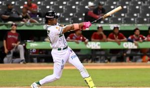 Estrellas ganan en 10 entradas ante los Gigantes con hit de José Barrero