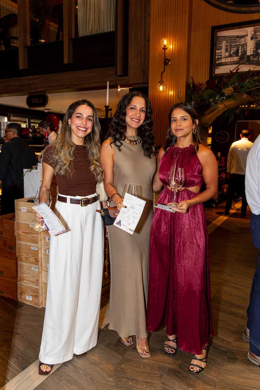 Laura Soto, Lina Soto e Ivette Rodríguez.