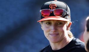 Alyssa Nakken, primera entrenadora de la MLB, deja los Giants y se va a Guardianes