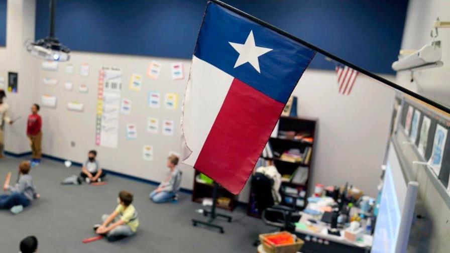 Texas aprueba un currículum con referencias bíblicas para las escuelas públicas