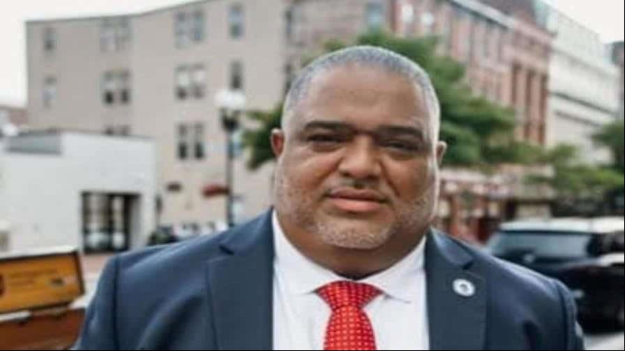 El FBI registra propiedad de un representante de origen dominicano en Massachusetts