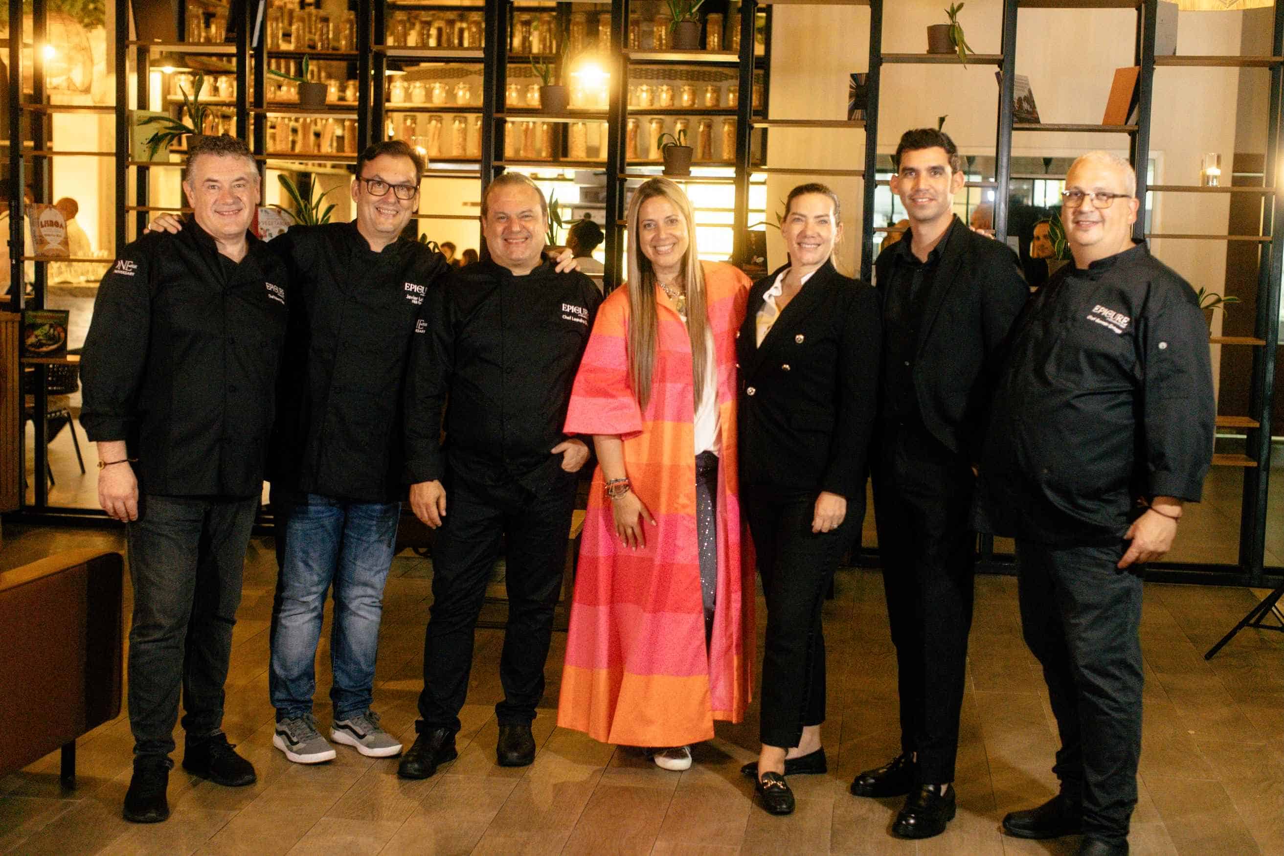 Chef Roberto Capone, Javier Lobatón Sopeña, Chef Leandro Díaz,<br>Sara Ranghi, Christelle Luchini, Félix Betancourt Bosch y Chef Germán Ortega