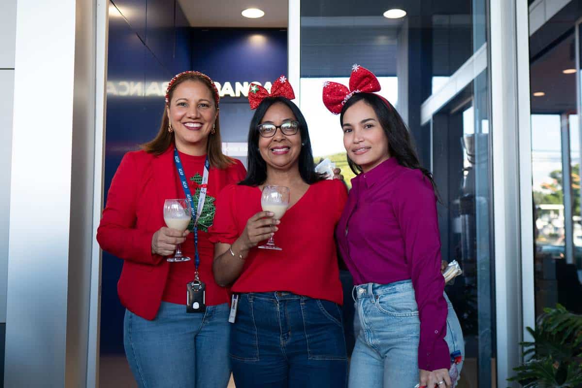 Olga Aponte, Ingrid Corniel y Maricelly Herrera.