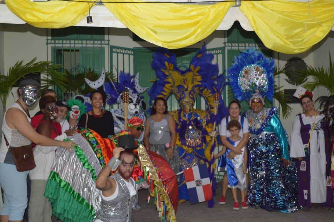 Actividades culturales realizadas por el centro para el público en general.