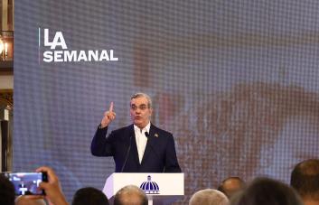 El presidente Luis Abinader llama a las mujeres víctimas de violencia a que la reporten