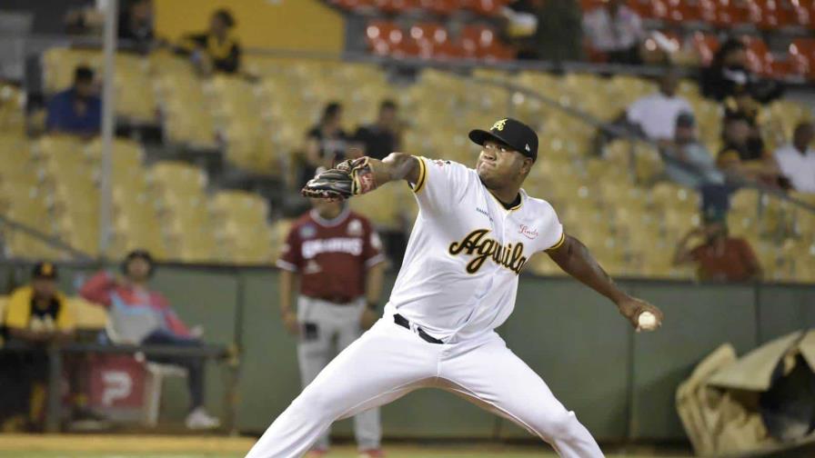 Enny Romero y un oportuno rally dan triunfo 3-1 a las Águilas sobre los Gigantes