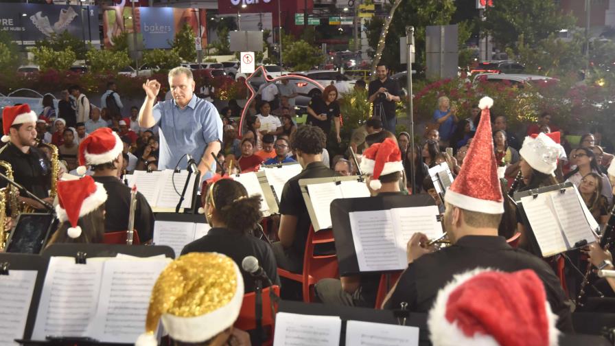 Orquesta Dominicana de Vientos da la bienvenida a la Navidad en Galería 360