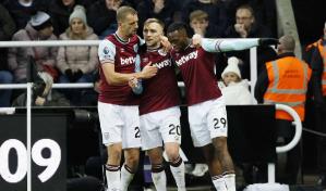 West Ham embosca a Newcastle en la Liga Premier