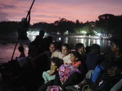532,000 migrantes pierden sus permisos humanitarios tras fallo