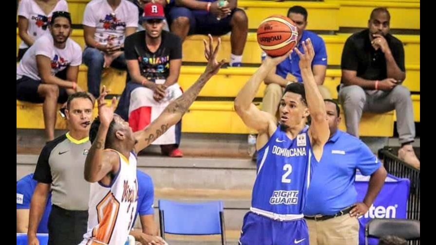 Mendoza y Montero se retiran de la selección nacional de baloncesto