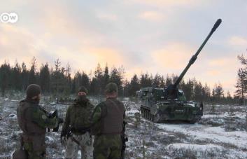 La OTAN realiza ejercicios de artillería en Finlandia