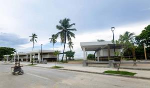 Aceleran trabajos de remozamiento del malecón de San Pedro de Macorís ante presión de Collado