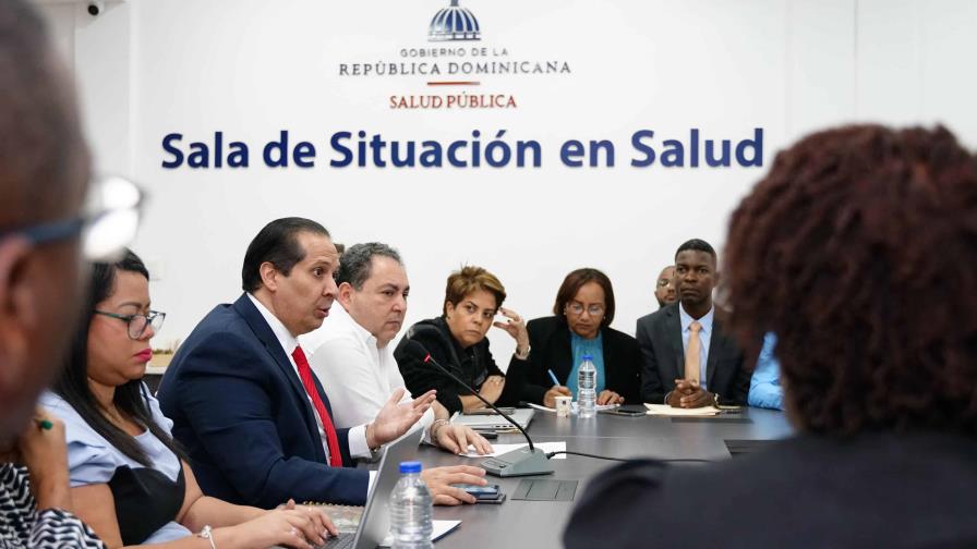 Ministro de Salud dice aumento salarial refleja compromiso con el bienestar del personal sanitario