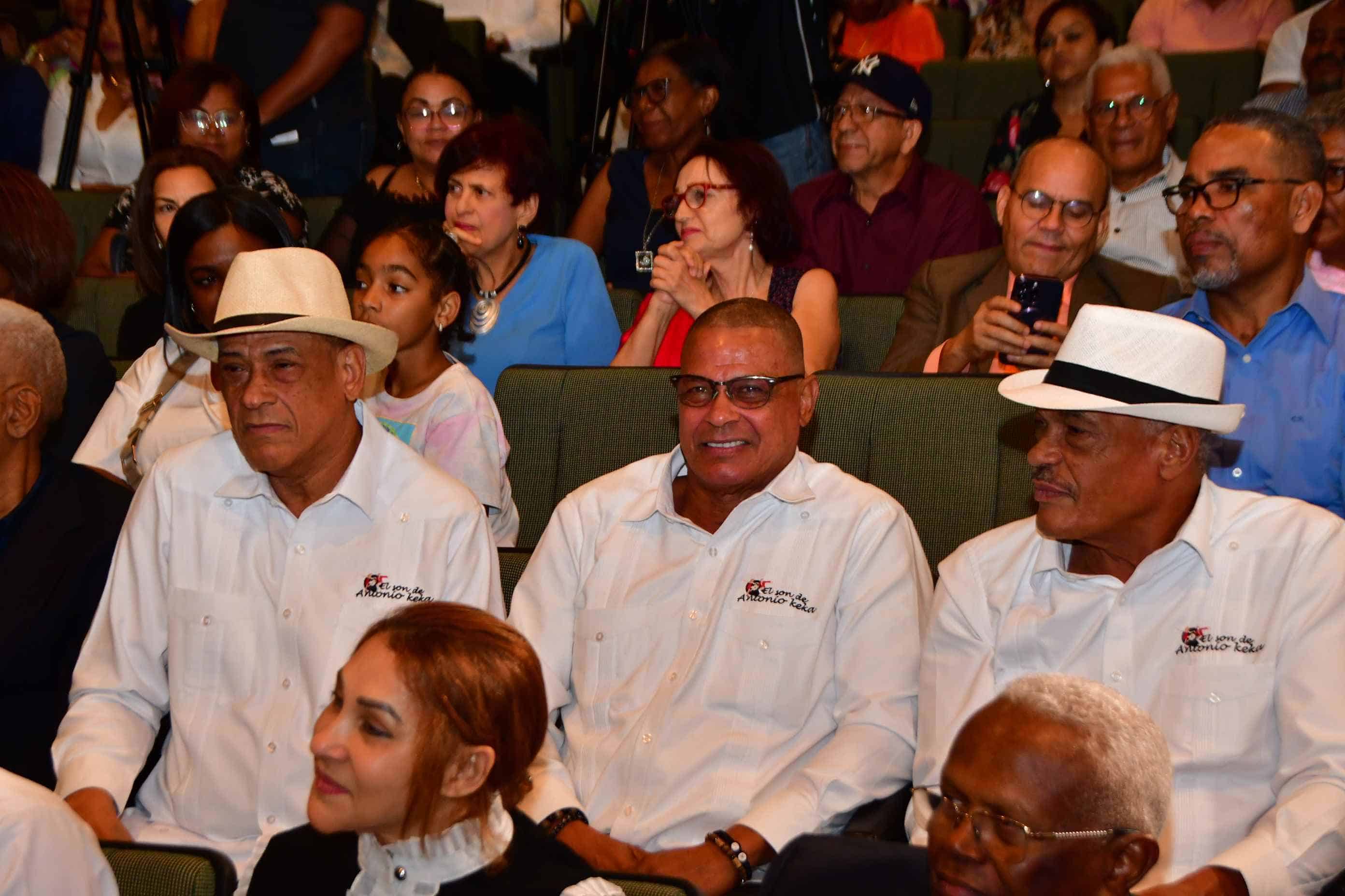 Familiares de José Antonio Rodrígurez (Keka), presentes en la actividad.