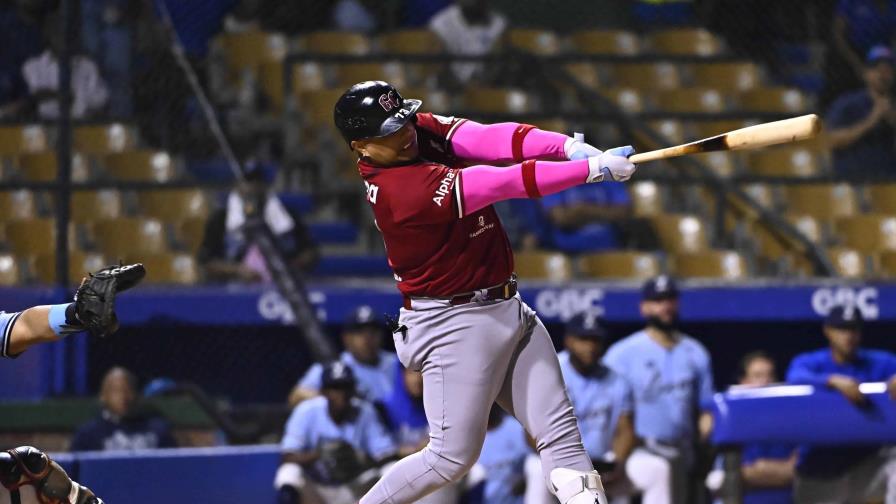 Cuadrangular de Mercedes marca la diferencia en victoria de Gigantes 5-3 ante el Licey