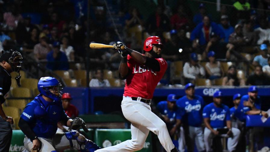 Doble remolcador de Cordero le permite al Escogido regresar en el marcador y ganarle 7-6 al Licey