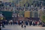 Más de 900 detenidos en las protestas de la oposición en Pakistán, según la Policía Más de 900 detenidos en las protestas de la oposición en Pakistán, según la Policía
