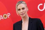 La actriz Charlize Theron cede su Instagram a joven con VIH para dar voz a este colectivo
