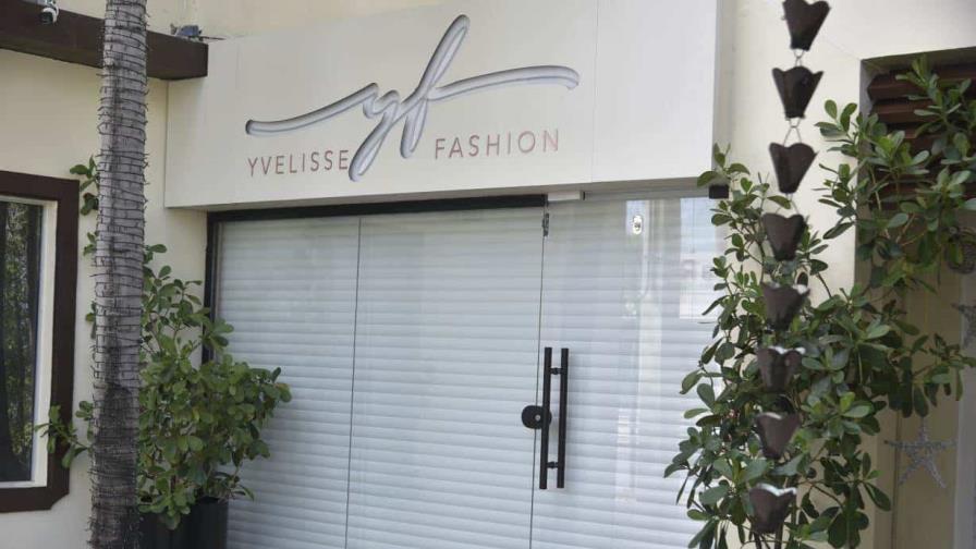 Tienda en Santiago donde dominicanos de NY vendían mercancía robada se encuentra cerrada Tienda en Santiago donde dominicanos de NY vendían mercancía robada se encuentra cerrada