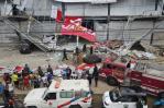 Se derrumba local en plaza comercial de Santiago; al menos una persona resultó herida