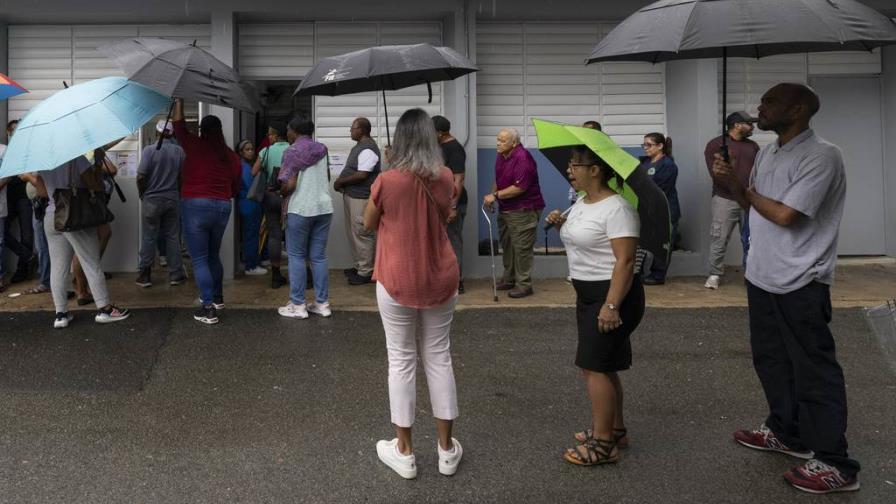 Fallo de juez podría retrasar aún más conteo de votos de pasadas elecciones en Puerto Rico