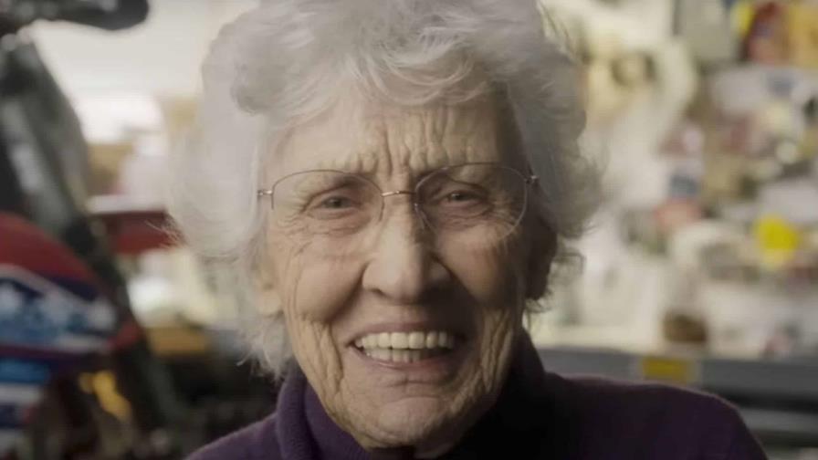 Fallece Mary McGee, pionera de motociclismo y automovilismo, a un día del estreno de su documental