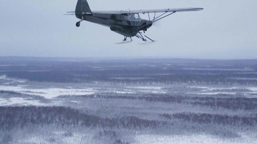 Mujer lleva en su avioneta pavos a zonas alejadas de Alaska por Acción de Gracias