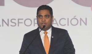 Ministro de Deportes Kelvin Cruz pone en marcha remozamiento play de Los Botados