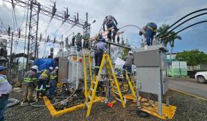 Instalan nuevo transformador para aumentar capacidad de subestación en provincia Duarte