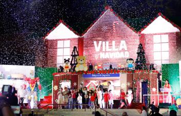 Abinader enciende Villa Navidad con “La fábrica de juguetes de Santa Claus”