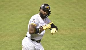 Águilas  empatan con Licey en el tercer puesto de la tabla