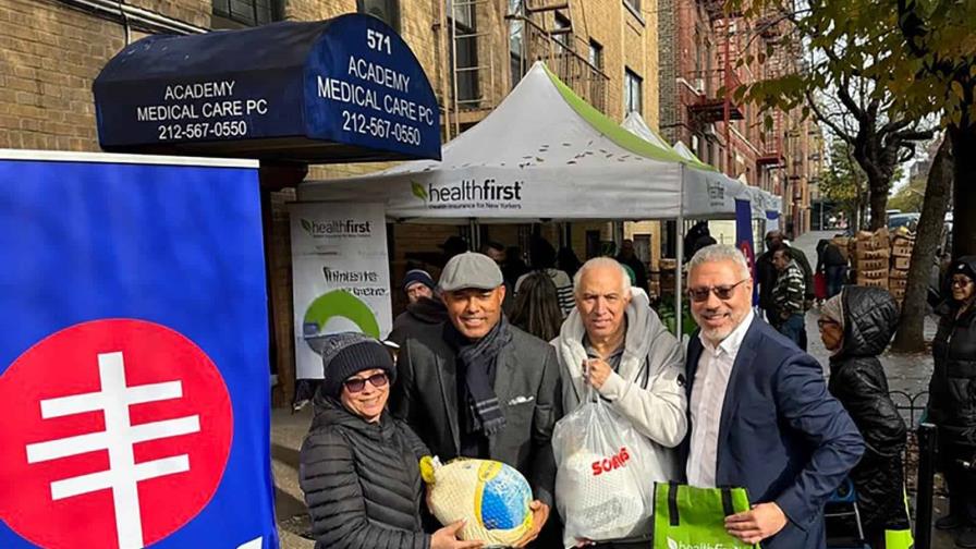 Mariano Rivera y doctor Ramón Tallaj encabezaron donaciones de pavos  día de Acción de Gracias