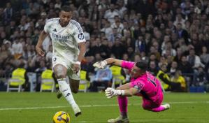 El Real Madrid queda a un punto del Barça tras ganar a Getafe con gol de Mbappé