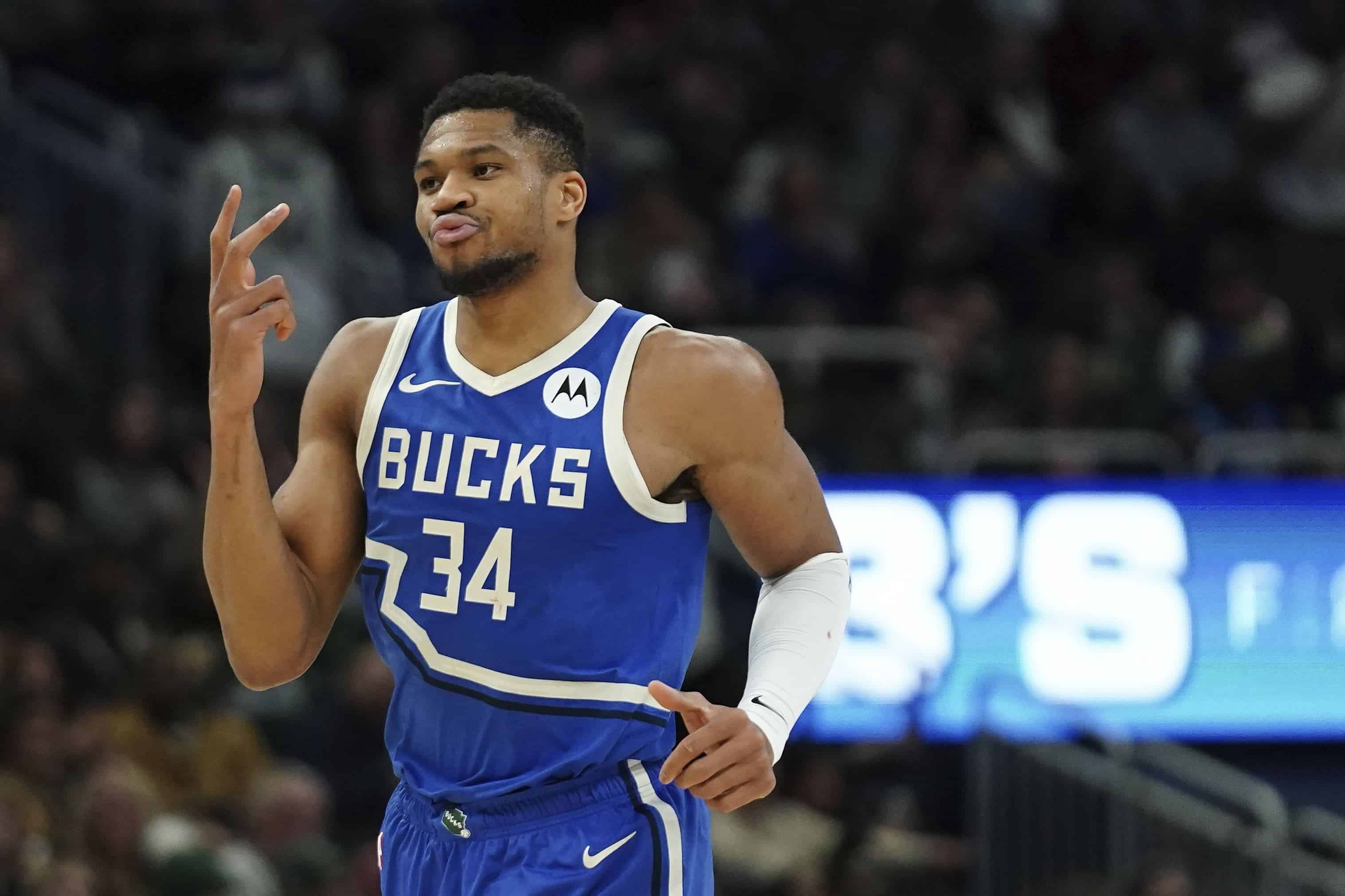 Antetokounmpo logra 42 puntos, 12 rebotes y 11 asistencias y Bucks vencen a Wizards