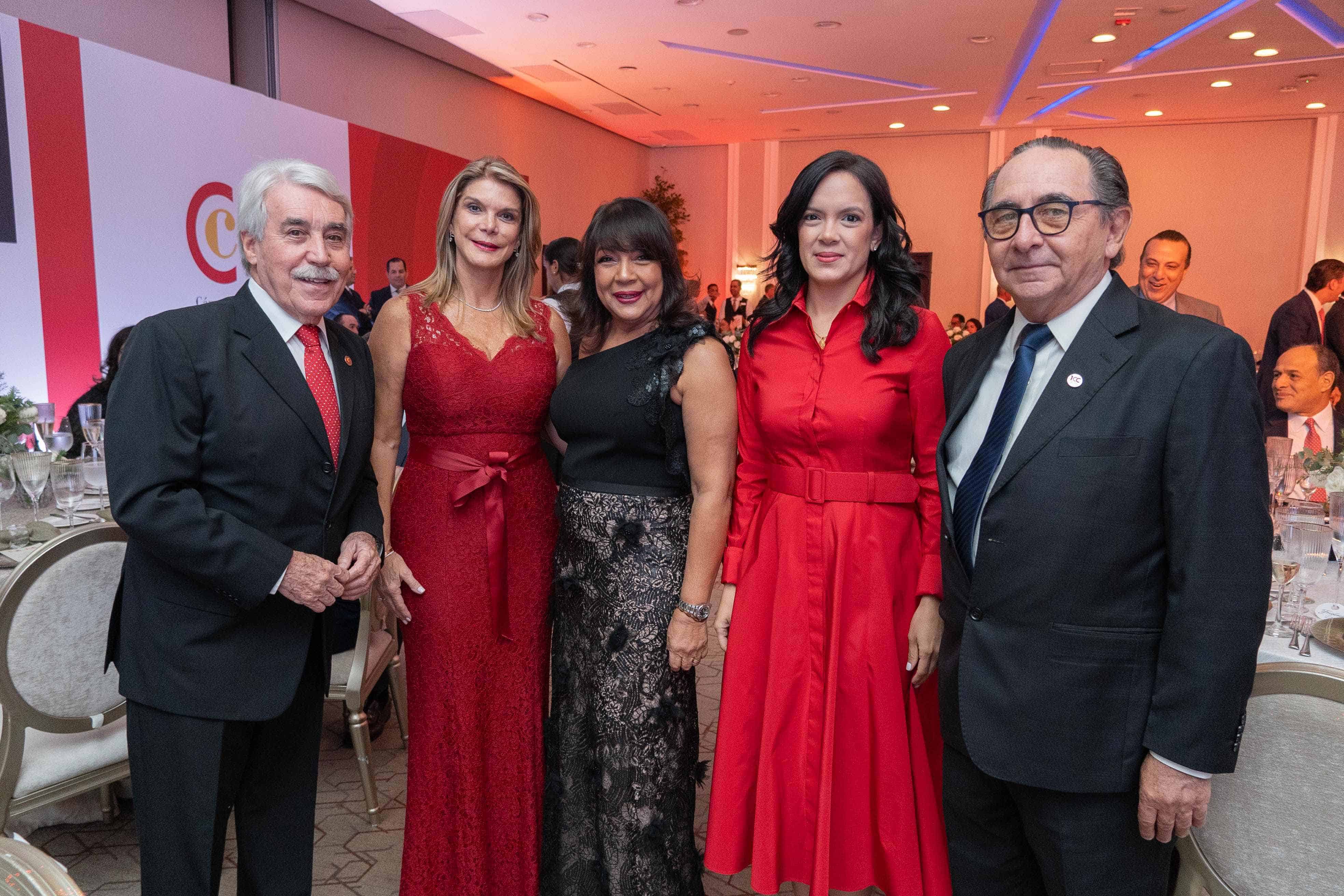 Francisco de la Cruz, Susana Ricard Joselyn de la Cruz, María Eugenia, Mario Garcia.