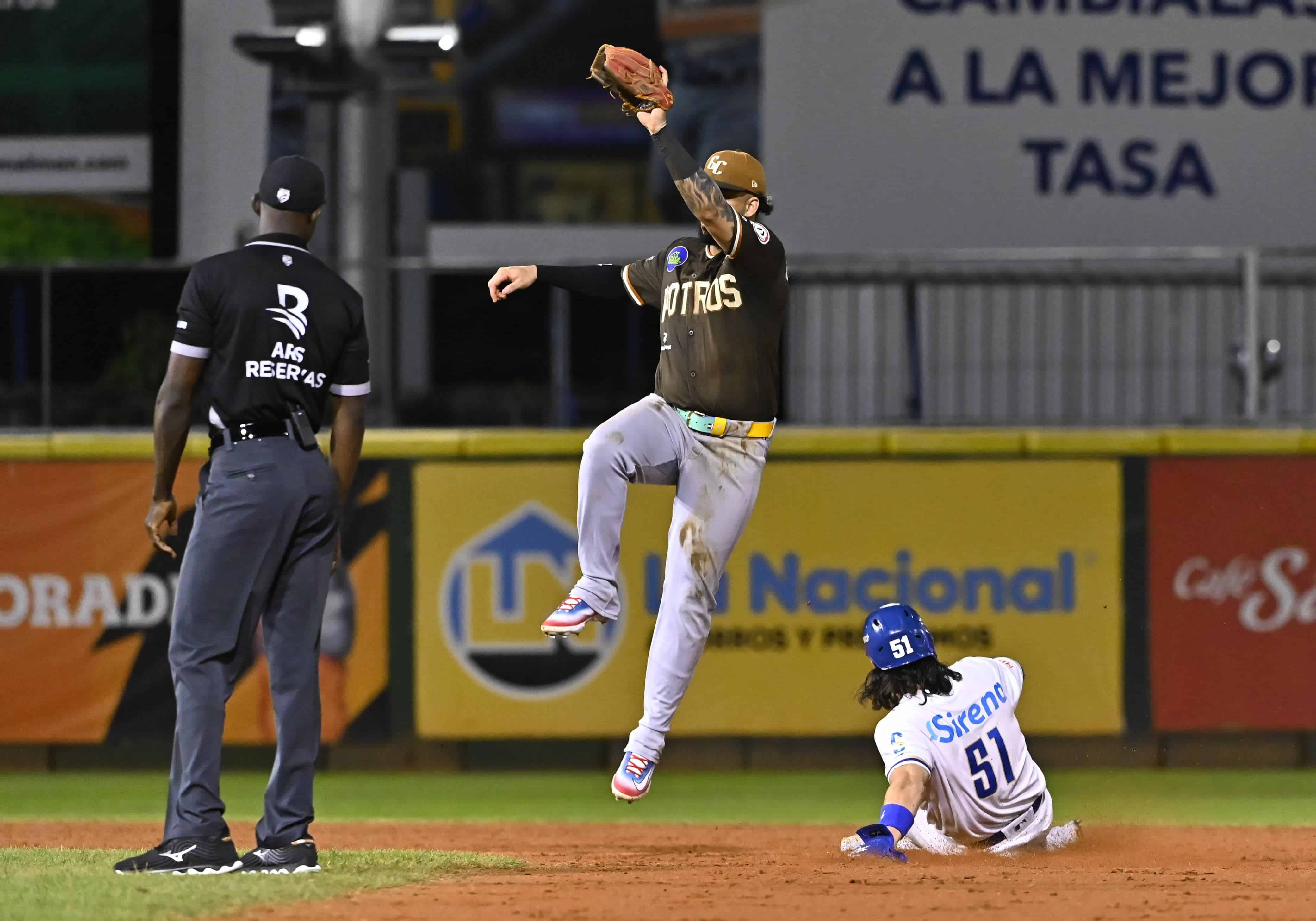 El Licey apaleó a unos Gigantes que quedan muy tocados