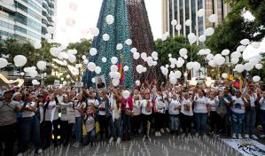 Familias de presos políticos en Venezuela exigen su libertad y cese de la represión