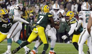 Defensa contra los acarreos de los Packers se prepara para enfrentar a los Lions.