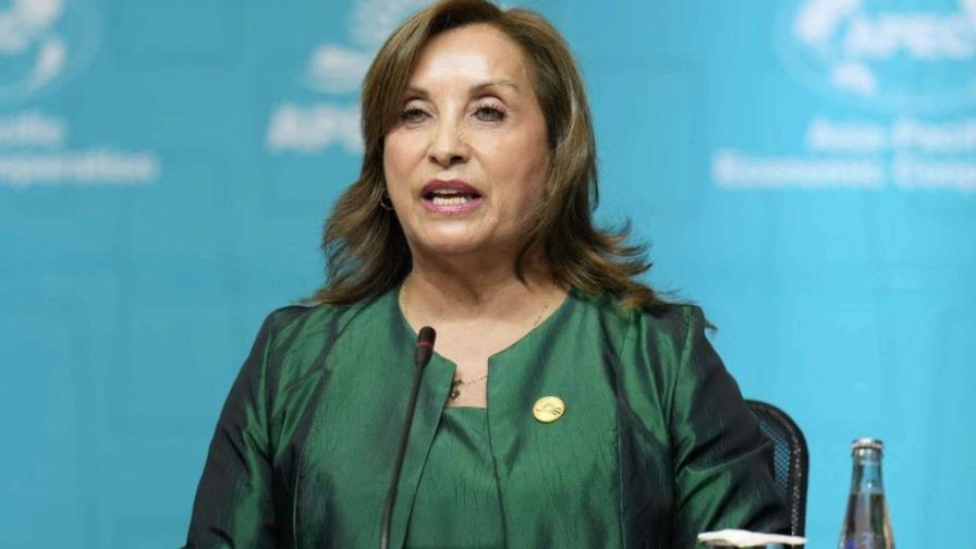 La presidenta de Perú admite que se sometió a una cirugía que no hizo pública