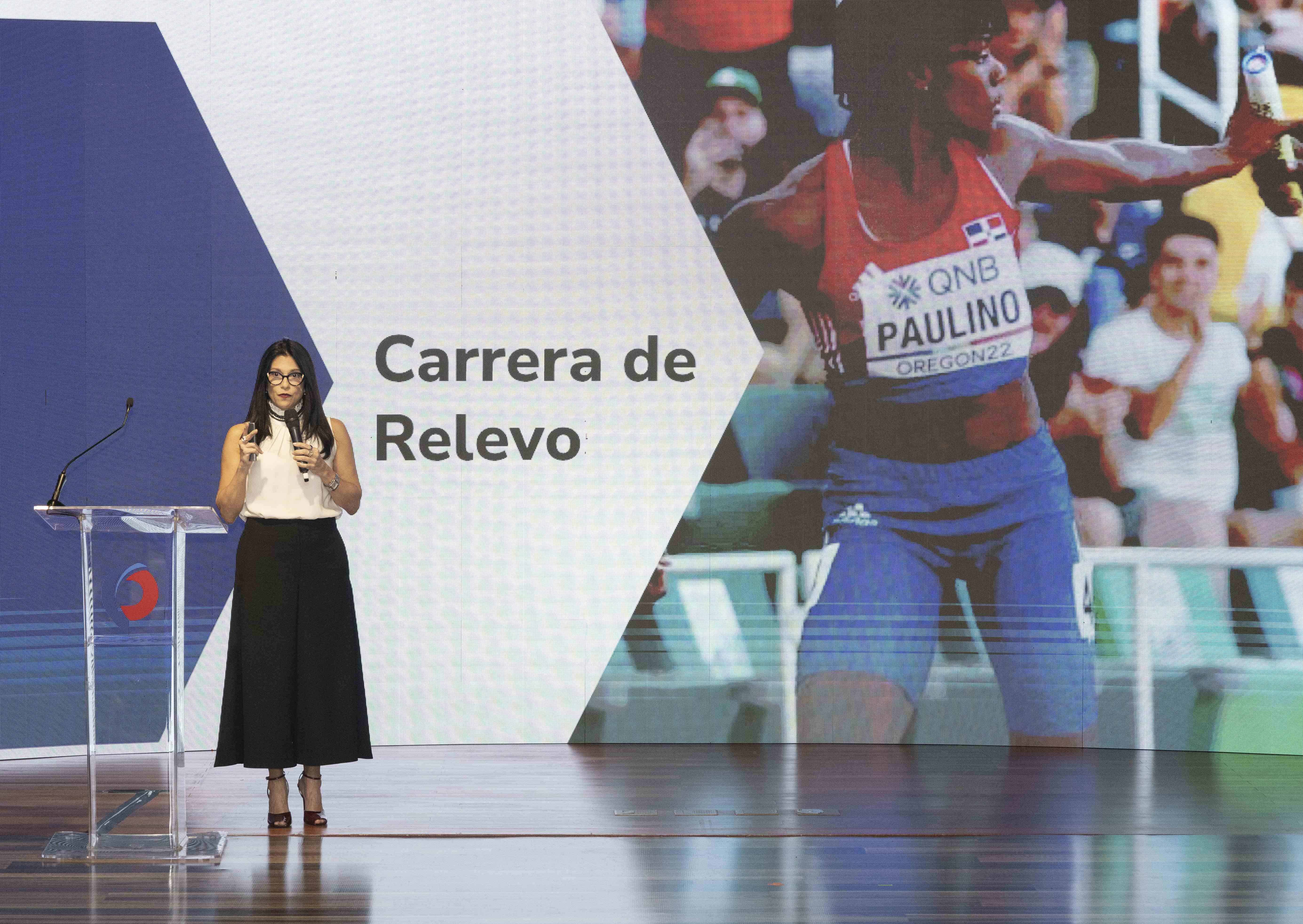 “La inclusión se da más equitativamente cuando buscamos la fortaleza tanto del hombre como de la mujer, en buscar ese equilibrio, entonces si llega a darse de manera natural”.<div><strong>Claudia Pellerano</strong></div><div><i>Asociación de Zonas Francas las Américas</i></div>