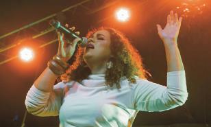 Laura Rivera: “Volver a Retro Jazz es regresar a casa porque  somos una familia”